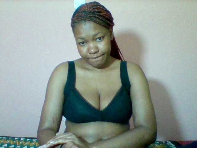 Sexyapple2002 Live Cam on BongaCams