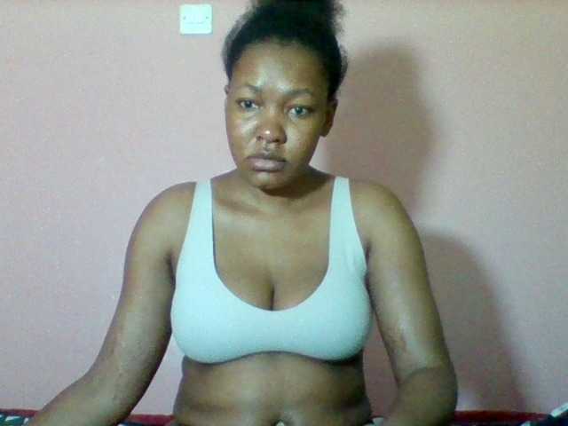 Sexyapple2002 webcam bongacams model stream image