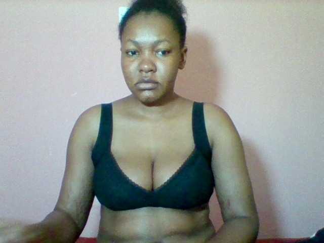 Sexyapple2002 webcam bongacams model stream image