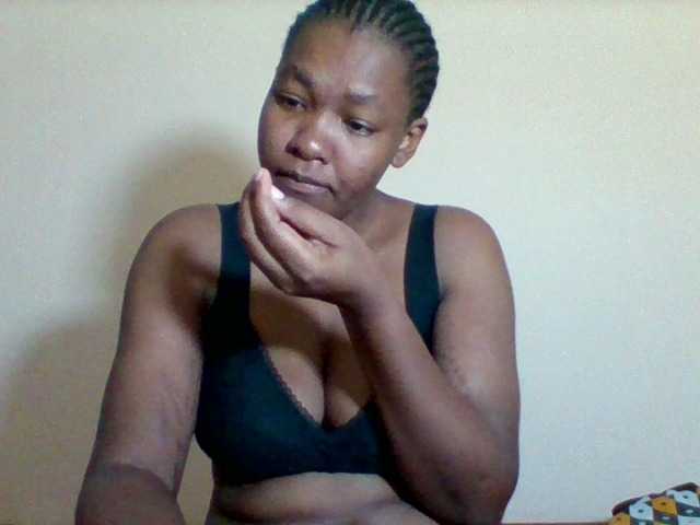 Sexyapple2002 webcam bongacams model stream image