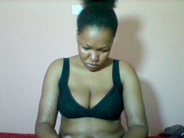 Sexyapple2002 webcam bongacams model stream image