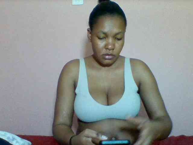 Sexyapple2002 webcam