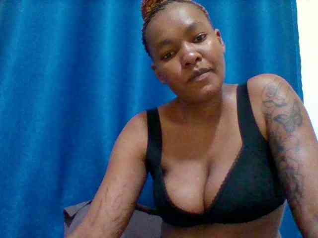 Sexyapple2002 webcam