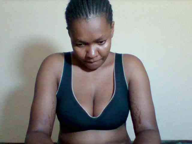 Sexyapple2002 webcam