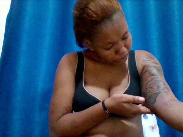 Sexyapple2002 webcam