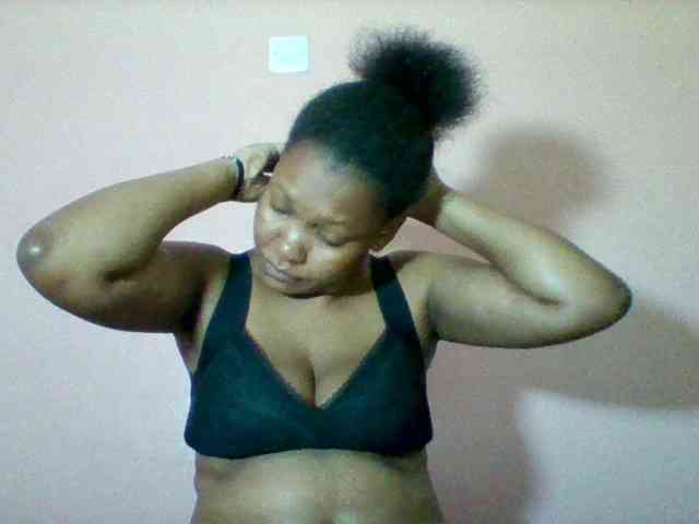 Sexyapple2002 webcam