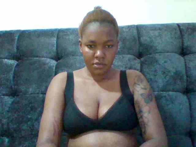 Sexyapple2002 webcam