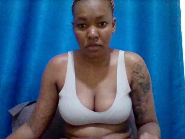 Sexyapple2002 webcam