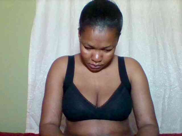 Sexyapple2002 bongacams