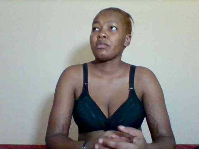 Sexyapple2002 webcam