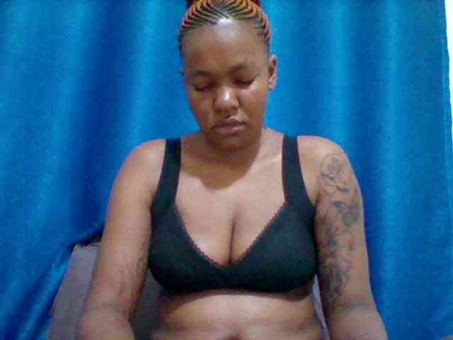 Sexyapple2002 webcam