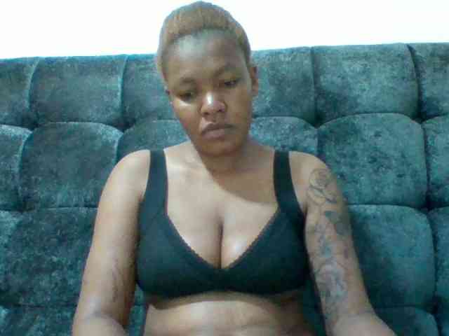 Sexyapple2002 webcam