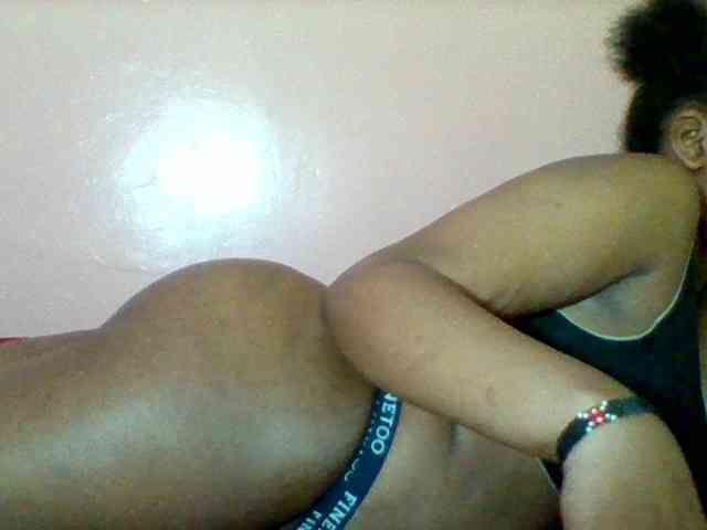 Sexyapple2002 webcam