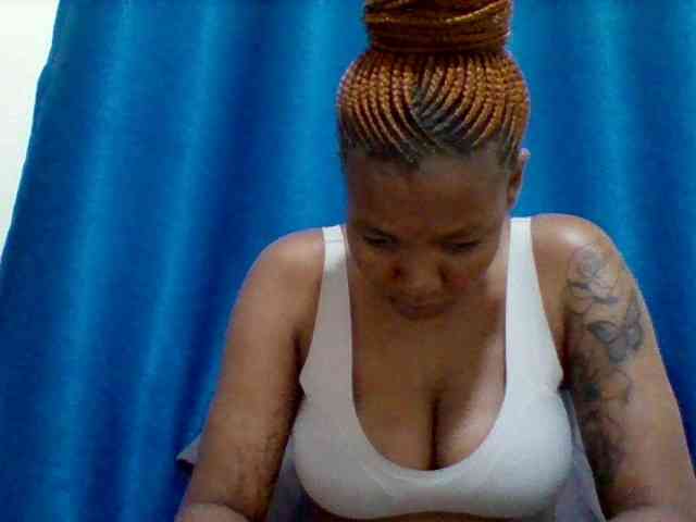 Sexyapple2002 webcam