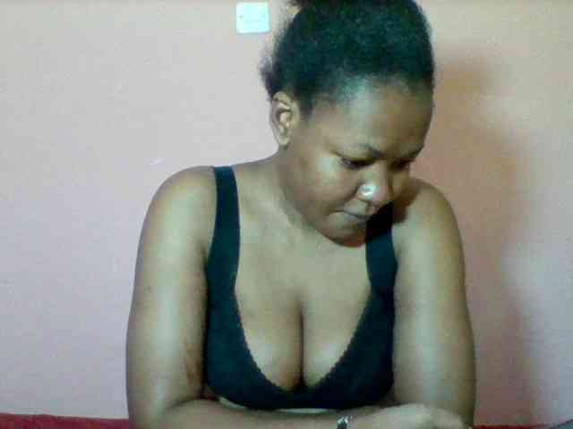 Sexyapple2002 webcam