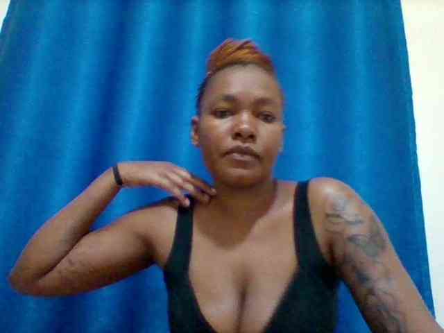 Sexyapple2002 webcam