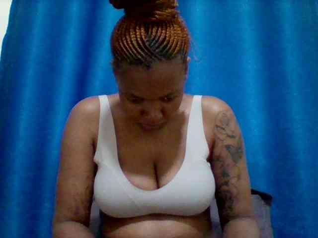 Sexyapple2002 webcam