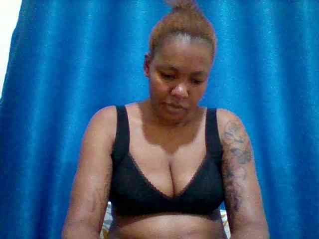 Sexyapple2002 webcam