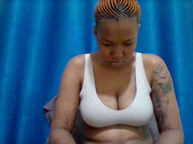 Sexyapple2002 webcam