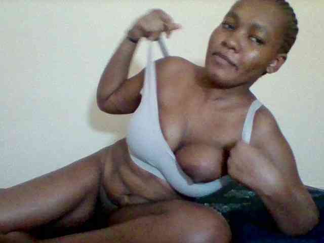 Sexyapple2002 Live Webcam on BongaCams