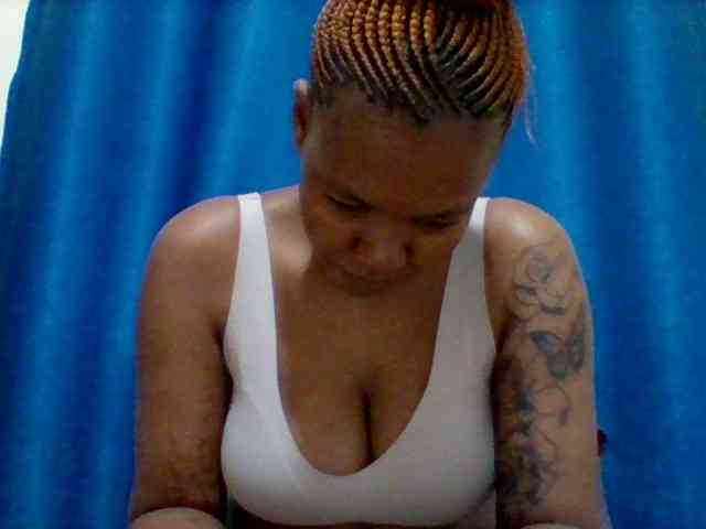 Sexyapple2002 webcam