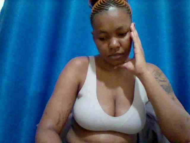 Sexyapple2002 webcam