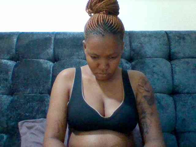 Sexyapple2002 Live Webcam on BongaCams