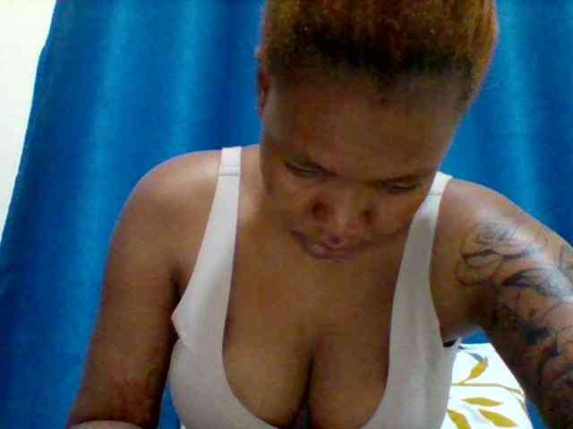 Sexyapple2002 webcam