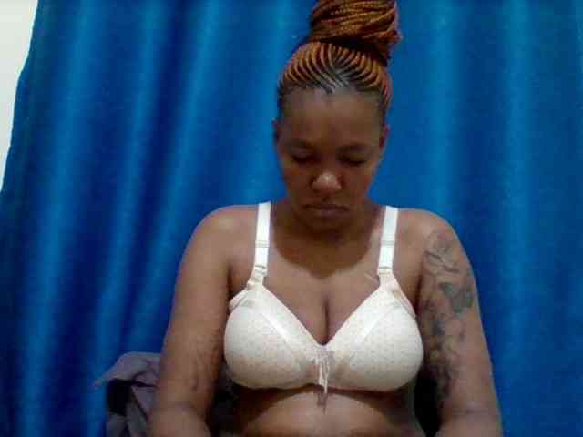 Sexyapple2002 webcam