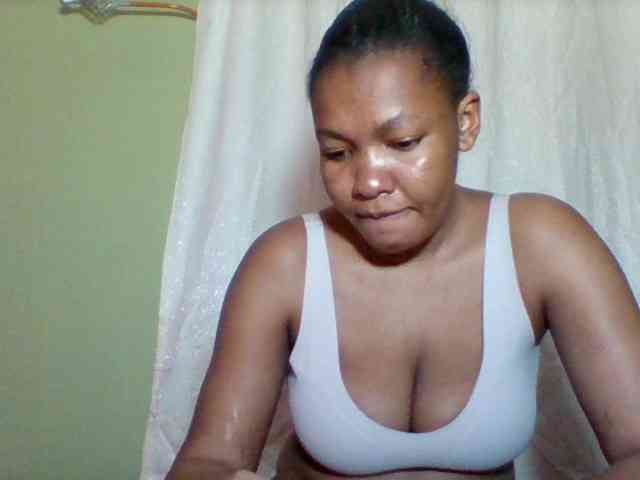 Sexyapple2002 webcam