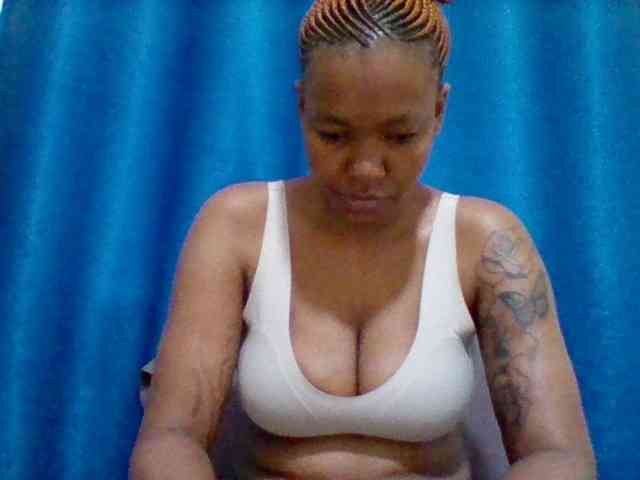 Sexyapple2002 webcam