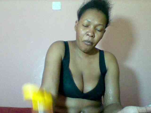 Sexyapple2002 webcam