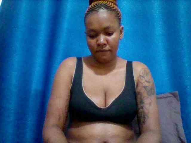 Sexyapple2002 webcam