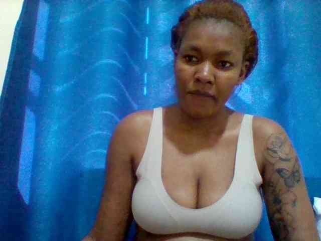 Sexyapple2002 webcam