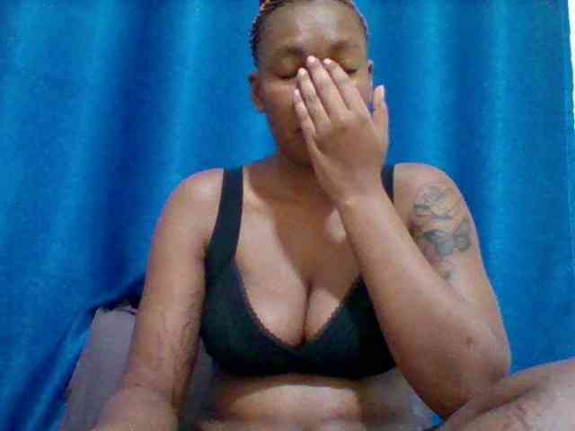 Sexyapple2002 webcam