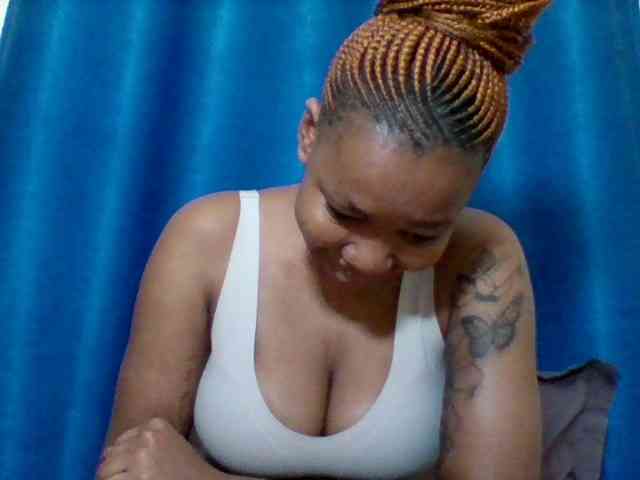 Sexyapple2002 webcam