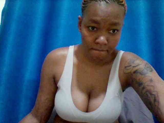 Sexyapple2002 webcam