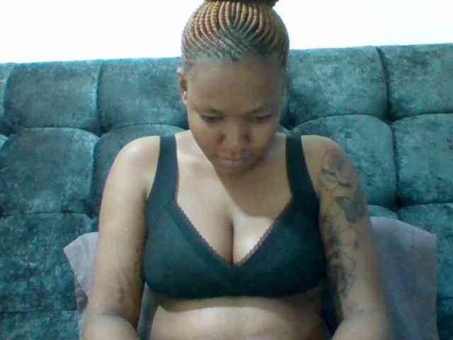 Sexyapple2002 webcam