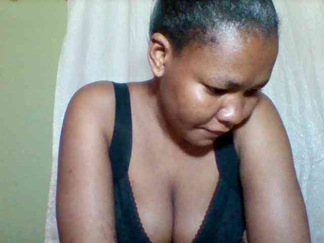 Sexyapple2002 webcam