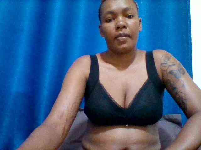 Sexyapple2002 webcam