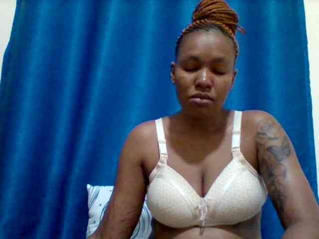 Sexyapple2002 webcam