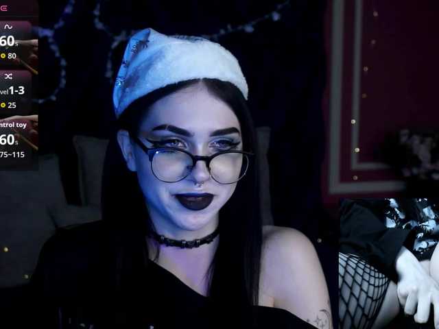 JuicyJess's BongaCams show and profile