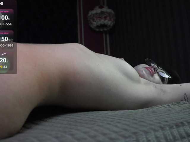 JuicyJess's BongaCams show and profile