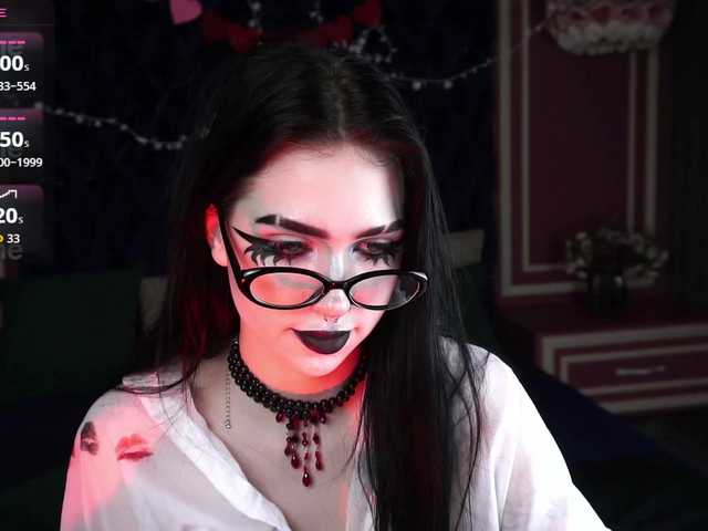 JuicyJess's BongaCams show and profile