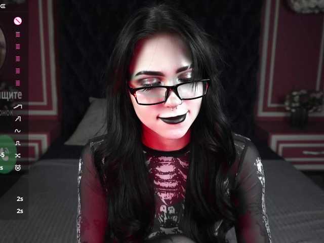 JuicyJess's BongaCams show and profile