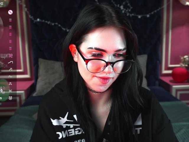 JuicyJess's BongaCams show and profile