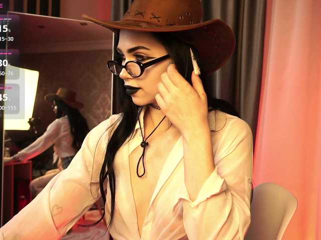 JuicyJess's BongaCams show and profile