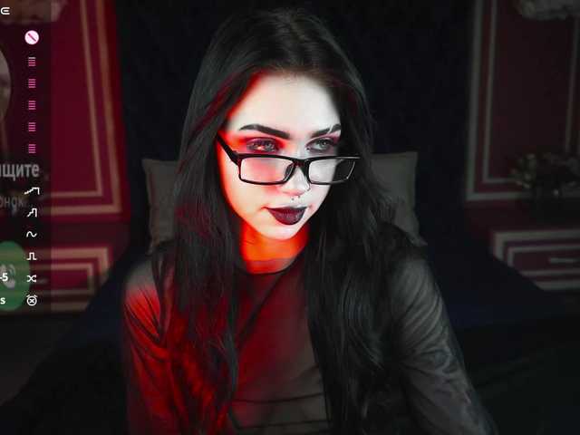 JuicyJess's BongaCams show and profile