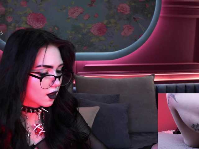 JuicyJess's BongaCams show and profile