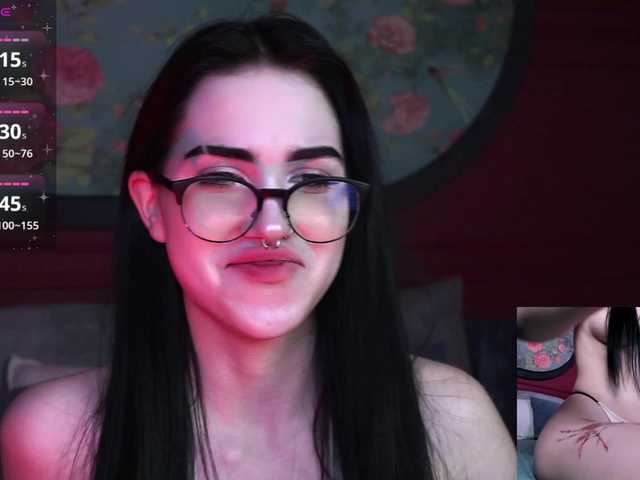 JuicyJess's BongaCams show and profile